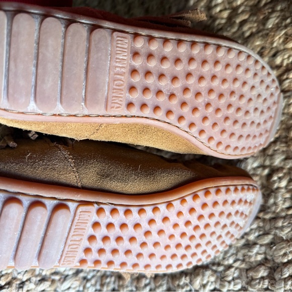 Minnetonka womens Size 9Dusty Brown Willow Ankle Boots w Side Fringe boho wester - Picture 8 of 8